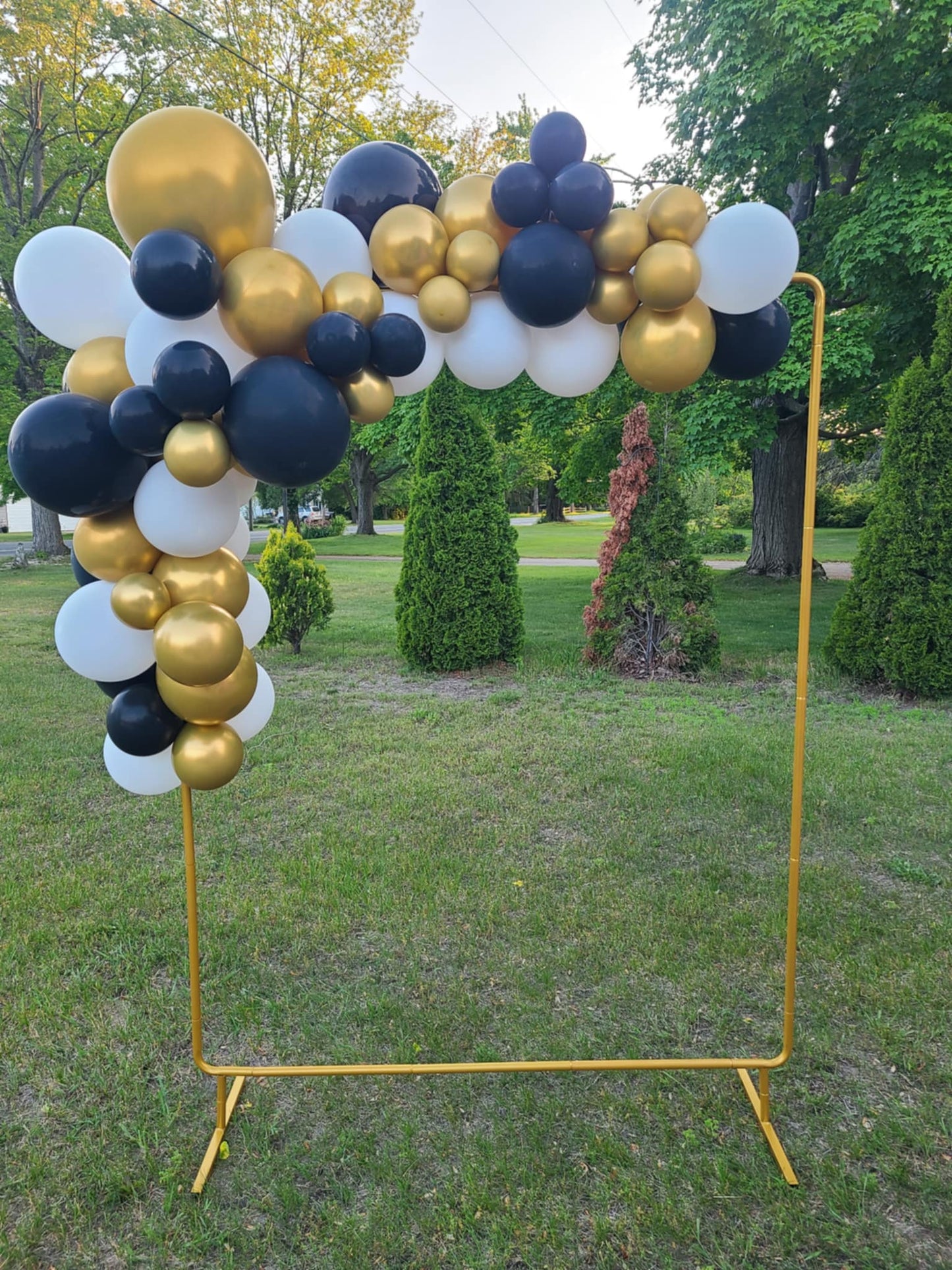 Organic Balloon Garland